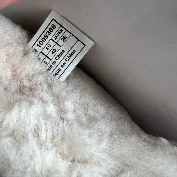 UGG Allegra Bow II Chestnut Boots Sheepskin Women’s Size 9 Suede Wool Boots - Picture 10 of 10